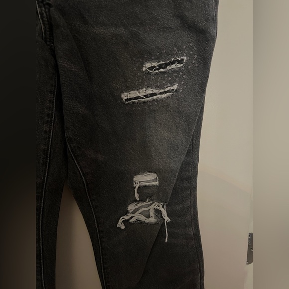 Old Navy Extra High Rise OG Straight Denim Jeans - Picture 4 of 6